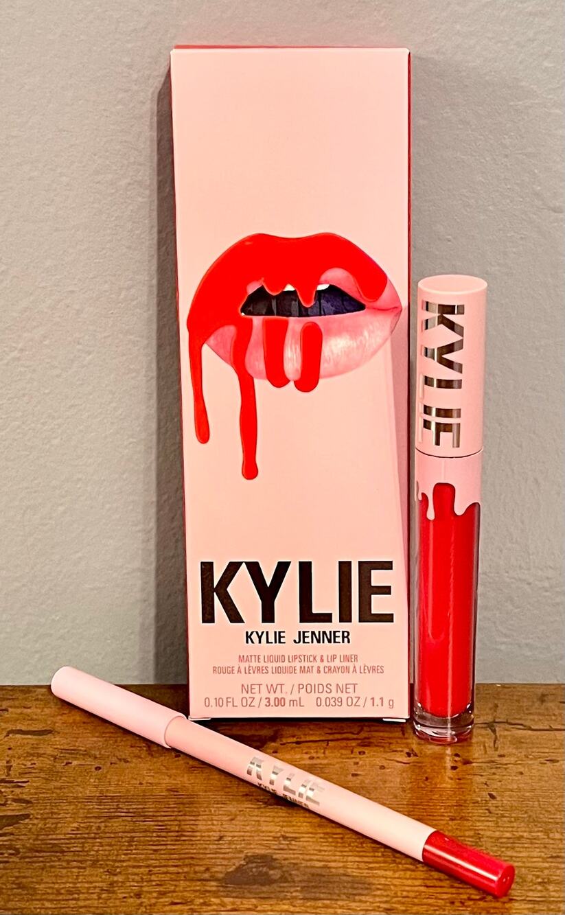 Kylie Cosmetics Matte Lip Kit - 200 No Sleep (Full Size) Brand New in Box